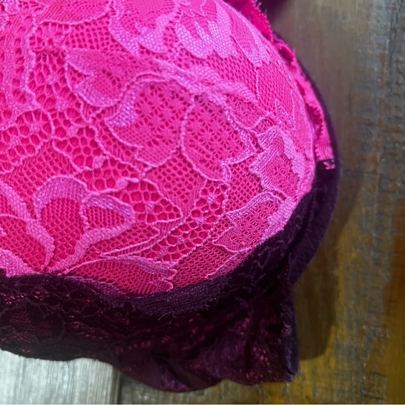 Pink Bra - Picture 3 of 3